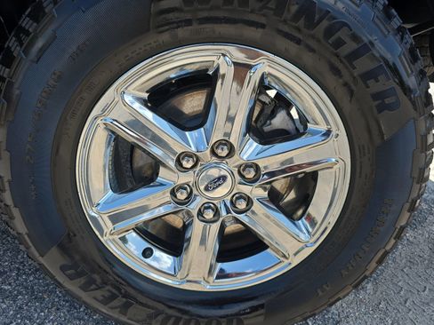 Used 2025 Ford F150 XLT w/ Equipment Group 301A Standard AWD/4WD image 33