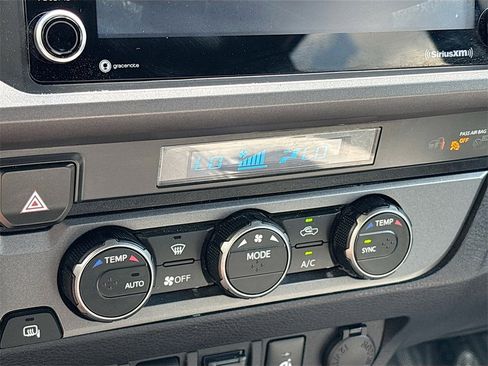 Used 2023 Toyota Tacoma TRD Off-Road image 15