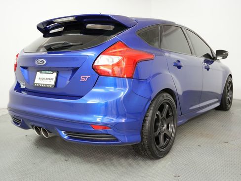 Used 2014 Ford Focus ST FWD image 9