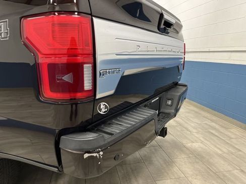 Used 2018 Ford F150 Platinum w/ Equipment Group 701A Luxury image 38