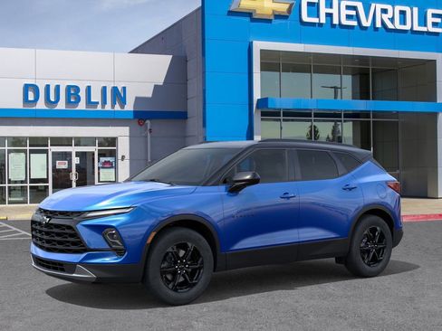 New 2026 Chevrolet Blazer LT w/ Convenience Package image 3