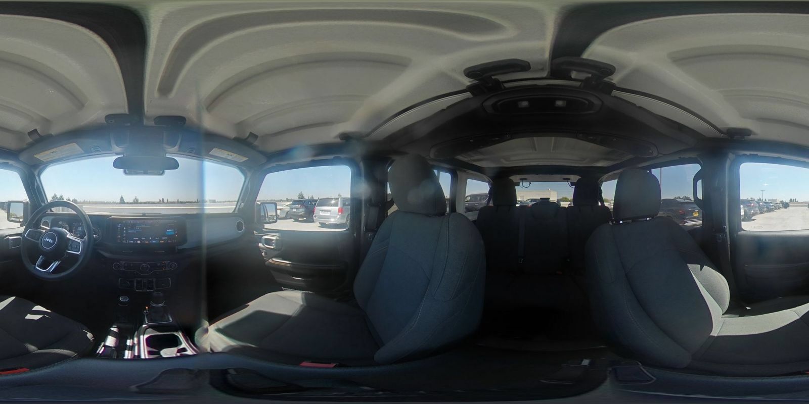 Used 2025 Jeep Wrangler Unlimited Sahara AWD/4WD image 41