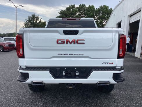 Used 2025 GMC Sierra 1500 AT4 w/ AT4 Premium Package AWD/4WD image 3