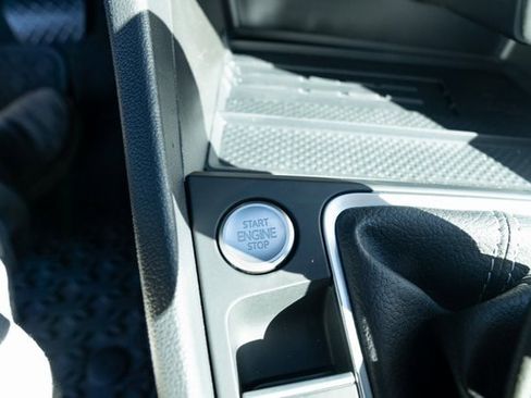 New 2026 Volkswagen Jetta SE image 21