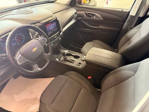 Used 2020 Chevrolet Traverse LT FWD image 7