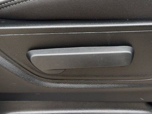 Used 2022 RAM 1500 Big Horn AWD/4WD image 30