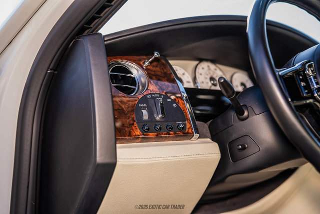 Used 2013 Rolls-Royce Ghost RWD image 46