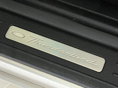 Used 2005 Ford Thunderbird Deluxe image 72