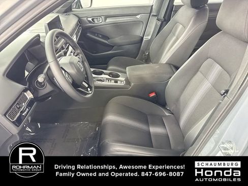 Used 2025 Honda Civic Sport image 4