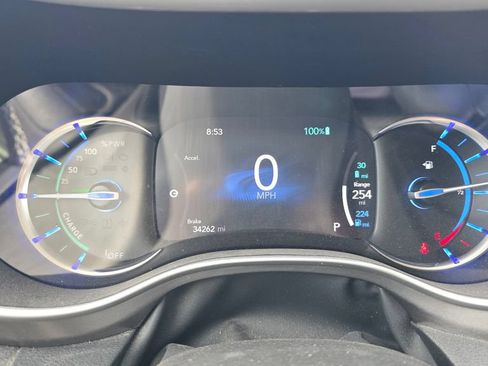 Used 2022 Chrysler Pacifica Touring-L FWD image 17