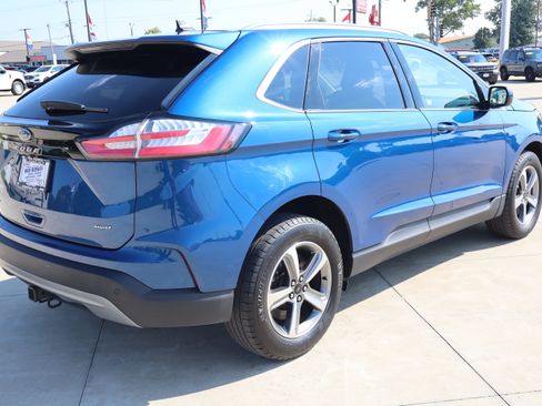 Used 2024 Ford Edge SEL w/ Convenience Package AWD/4WD image 5