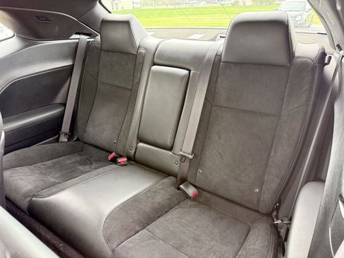 Used 2022 Dodge Challenger R/T w/ T/A Package image 12