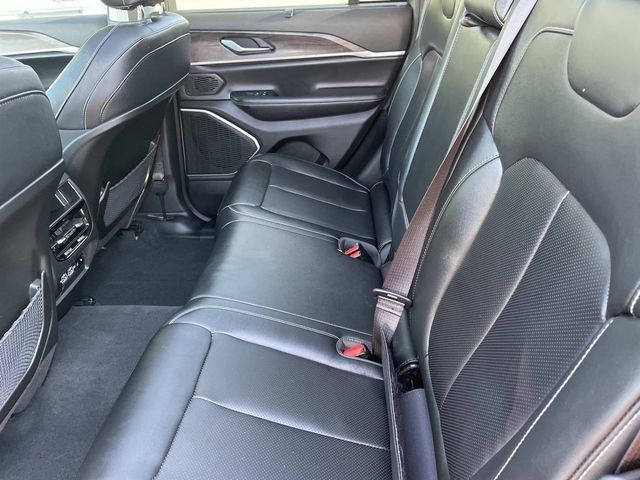 Used 2023 Jeep Grand Cherokee 4WD 4xe w/ Luxury Tech Group II image 32