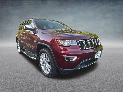 Used 2017 Jeep Grand Cherokee Limited AWD/4WD image 3
