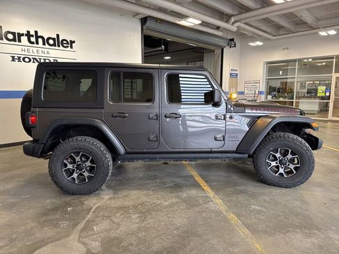 Used 2018 Jeep Wrangler Unlimited Rubicon image 4