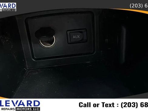 Used 2010 Toyota Camry LE image 15