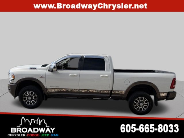 Used 2023 RAM 2500 Limited AWD/4WD image 4