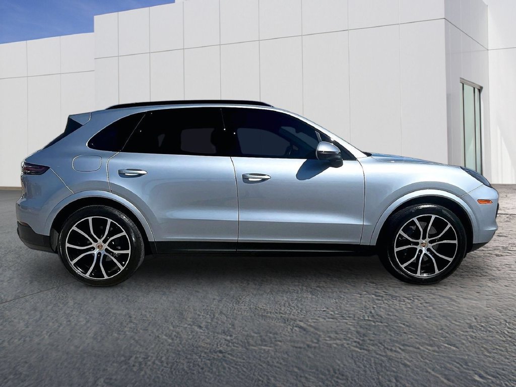 Certified 2023 Porsche Cayenne S AWD/4WD image 8