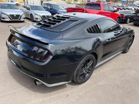 Used 2017 Ford Mustang Premium image 7