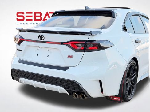 Used 2020 Toyota Corolla SE w/ SE Premium Package image 21