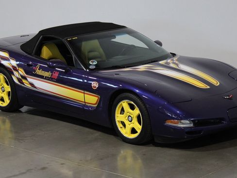 Used 1998 Chevrolet Corvette Convertible w/ Memory Pkg RWD image 6