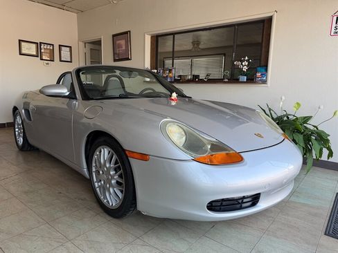 Used 2000 Porsche Boxster RWD image 2