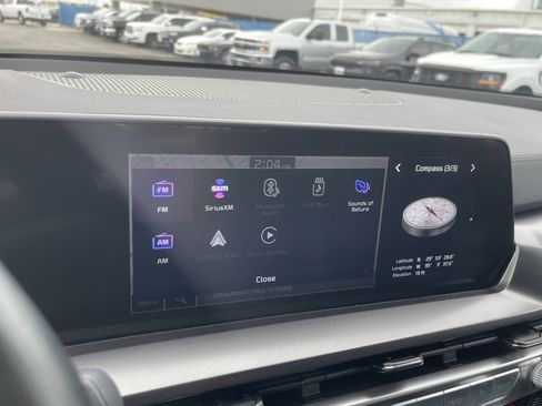 Used 2025 Kia Telluride S image 27