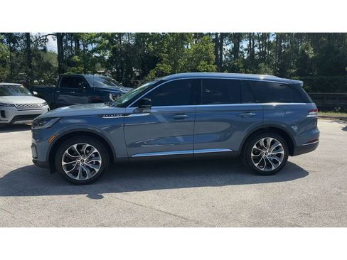 Used 2025 Lincoln Aviator Reserve w/ Luxury Package AWD/4WD image 5