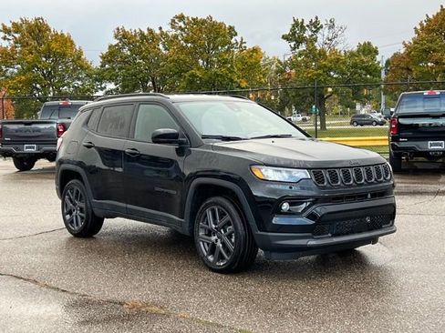 New 2026 Jeep Compass Limited image 4