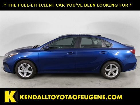 Used 2023 Kia Forte LXS w/ LXS Technology Package image 2