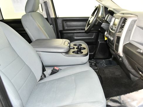 Used 2017 RAM 1500 Express w/ Express Value Package image 43