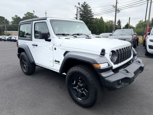 Used 2026 Jeep Wrangler Sport AWD/4WD image 2