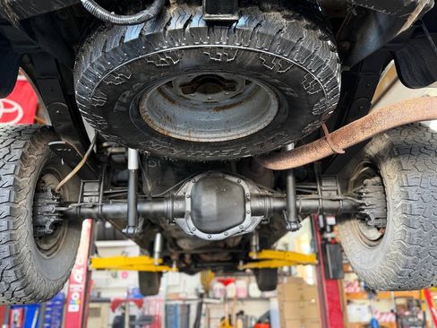 Used 2002 Ford F250 Lariat AWD/4WD image 3