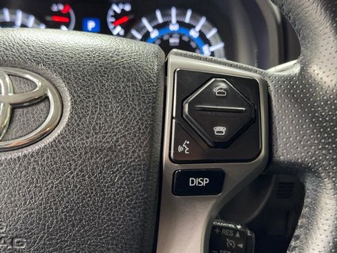 Used 2018 Toyota 4Runner SR5 Premium image 39