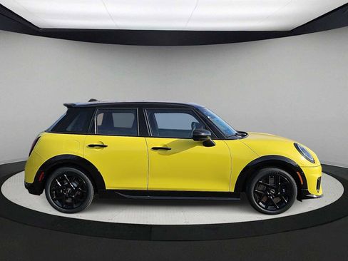 New 2026 MINI Cooper S image 9