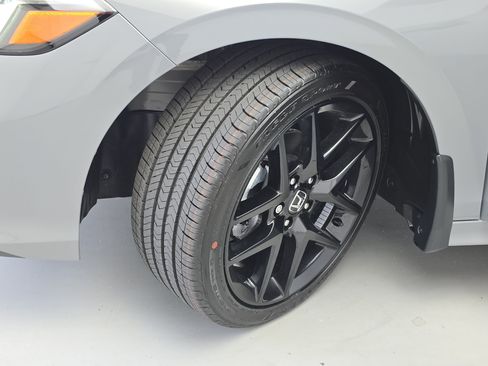 Used 2026 Honda Civic Sport image 31