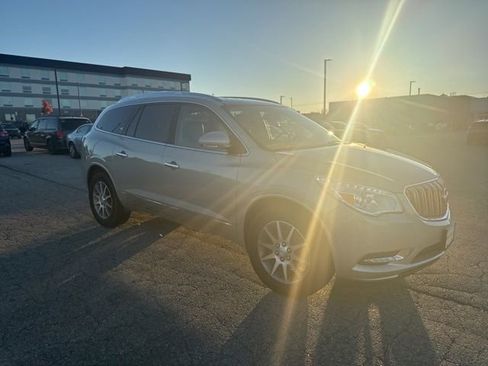 Used 2017 Buick Enclave Leather image 13