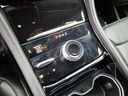 Used 2023 Jeep Grand Cherokee Limited w/ Luxury Tech Group II AWD/4WD image 12