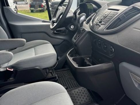Used 2015 Ford Transit 350 XLT RWD image 4
