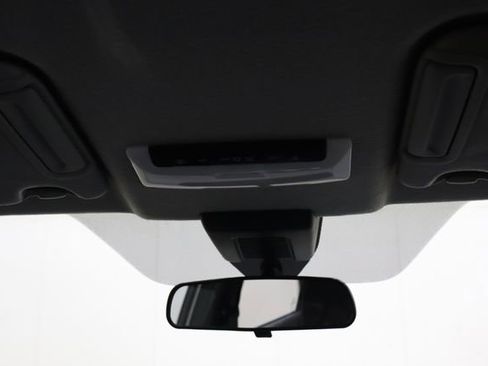 Used 2022 Nissan Kicks SR image 27