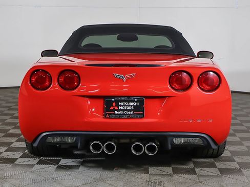 Used 2006 Chevrolet Corvette Convertible w/ Preferred Equipment Group RWD image 11