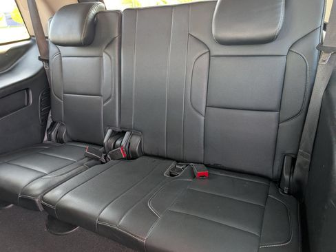 Used 2020 Chevrolet Tahoe LT RWD image 17