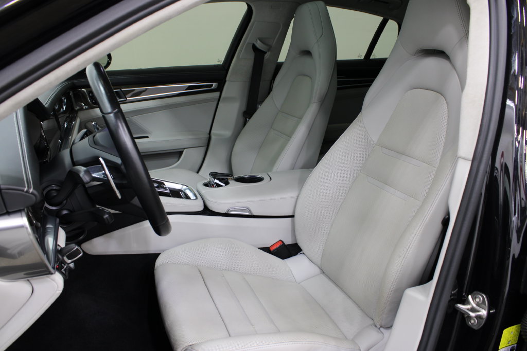 Certified 2021 Porsche Panamera GTS AWD/4WD image 5
