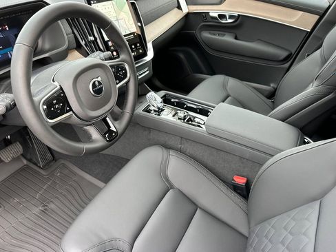 New 2026 Volvo XC90 T8 Plus w/ Protection Package Premier AWD/4WD image 9