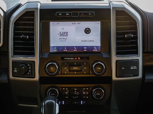 Used 2019 Ford F150 Lariat w/ FX4 Off-Road Package AWD/4WD image 13