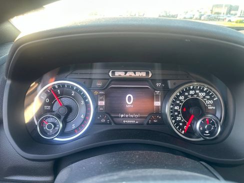 Used 2022 RAM 2500 Big Horn w/ Level A Equipment Group AWD/4WD image 7