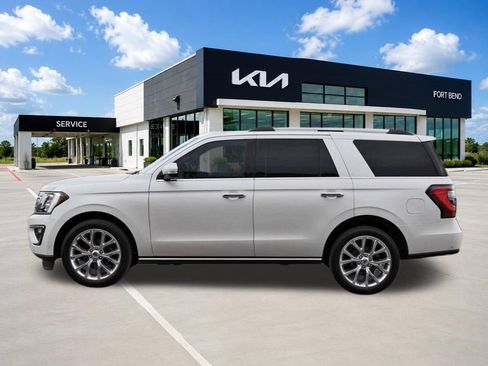 Used 2018 Ford Expedition Limited w/ Equipment Group 302A RWD image 7