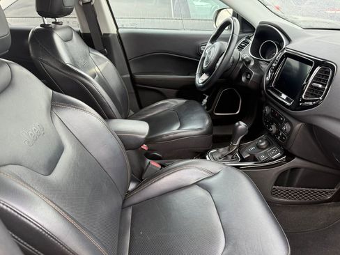 Used 2018 Jeep Compass Limited image 9