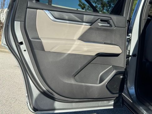 New 2026 GMC Acadia Elevation image 18