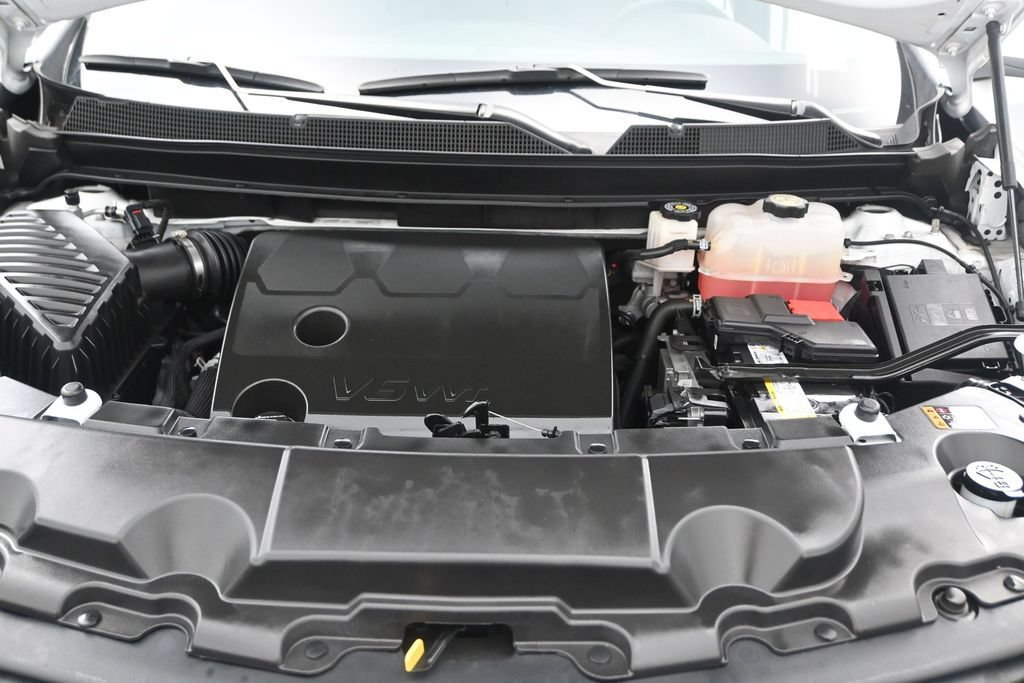 Used 2024 Chevrolet Traverse LT FWD image 16
